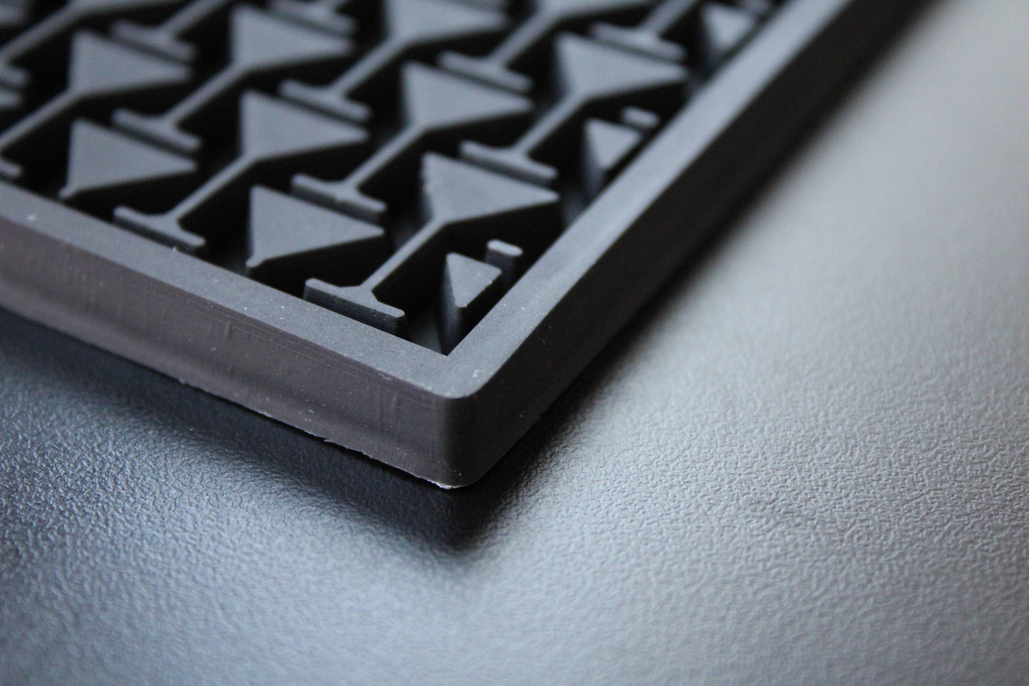 Bar Mat "Legendary Bar" by NOBLESIP, perfect for home bars!