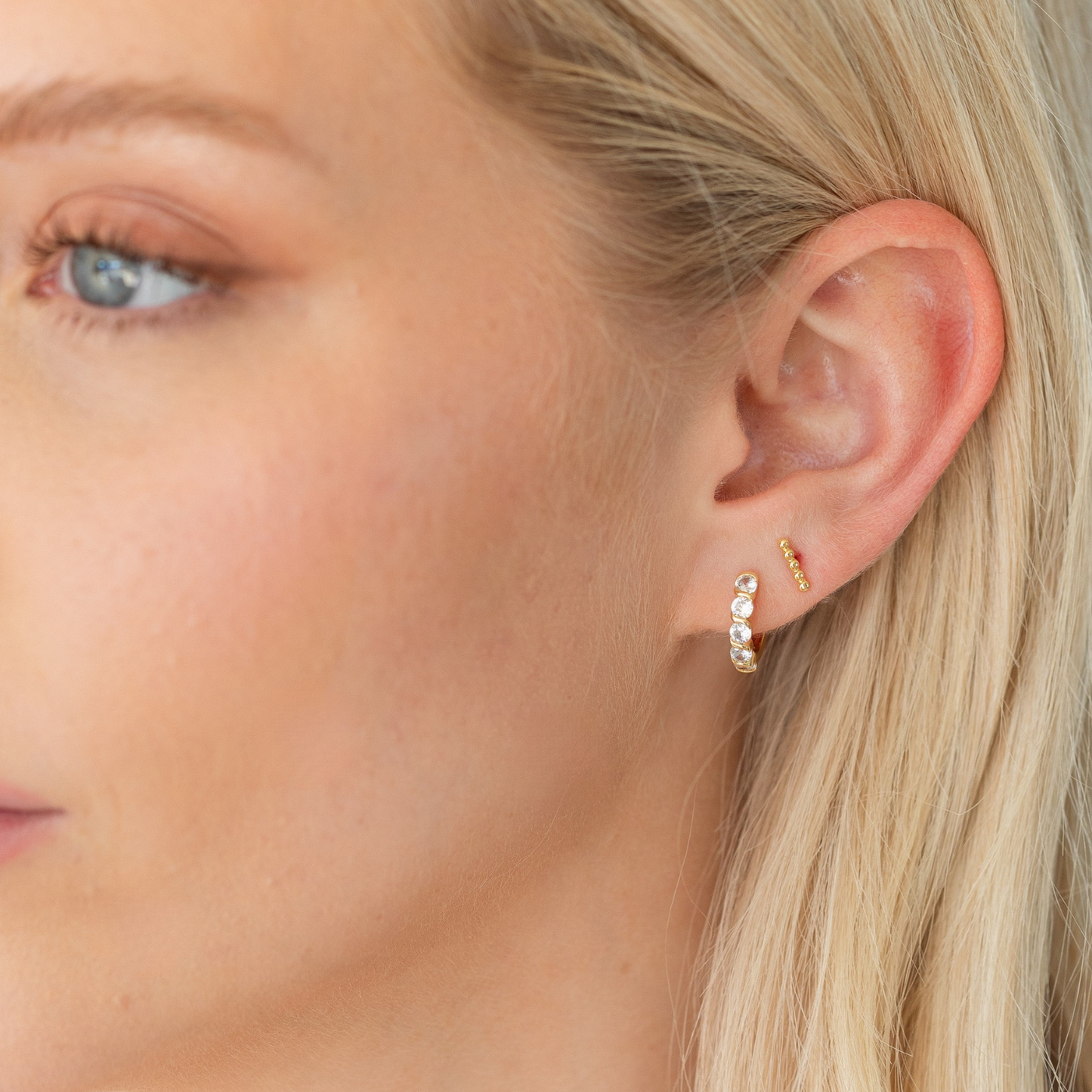 Dot Bar Stud On Velvet Gift Tag