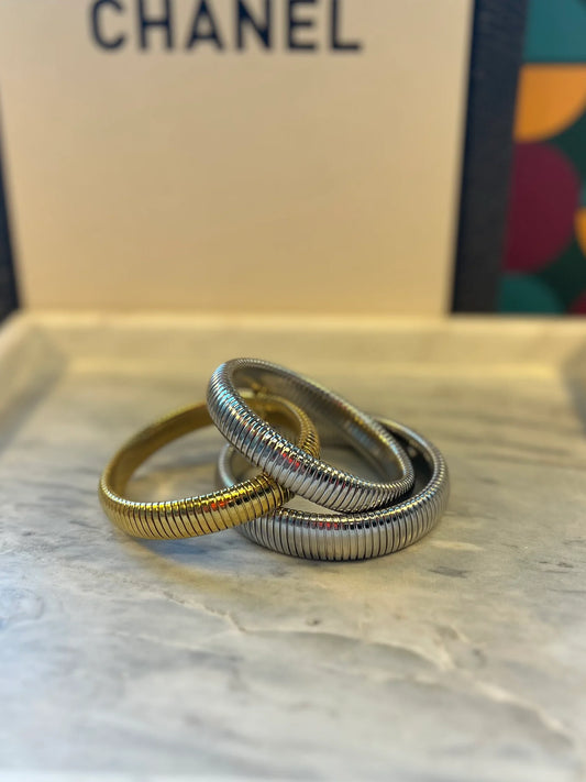 Gloria Snake Bangle