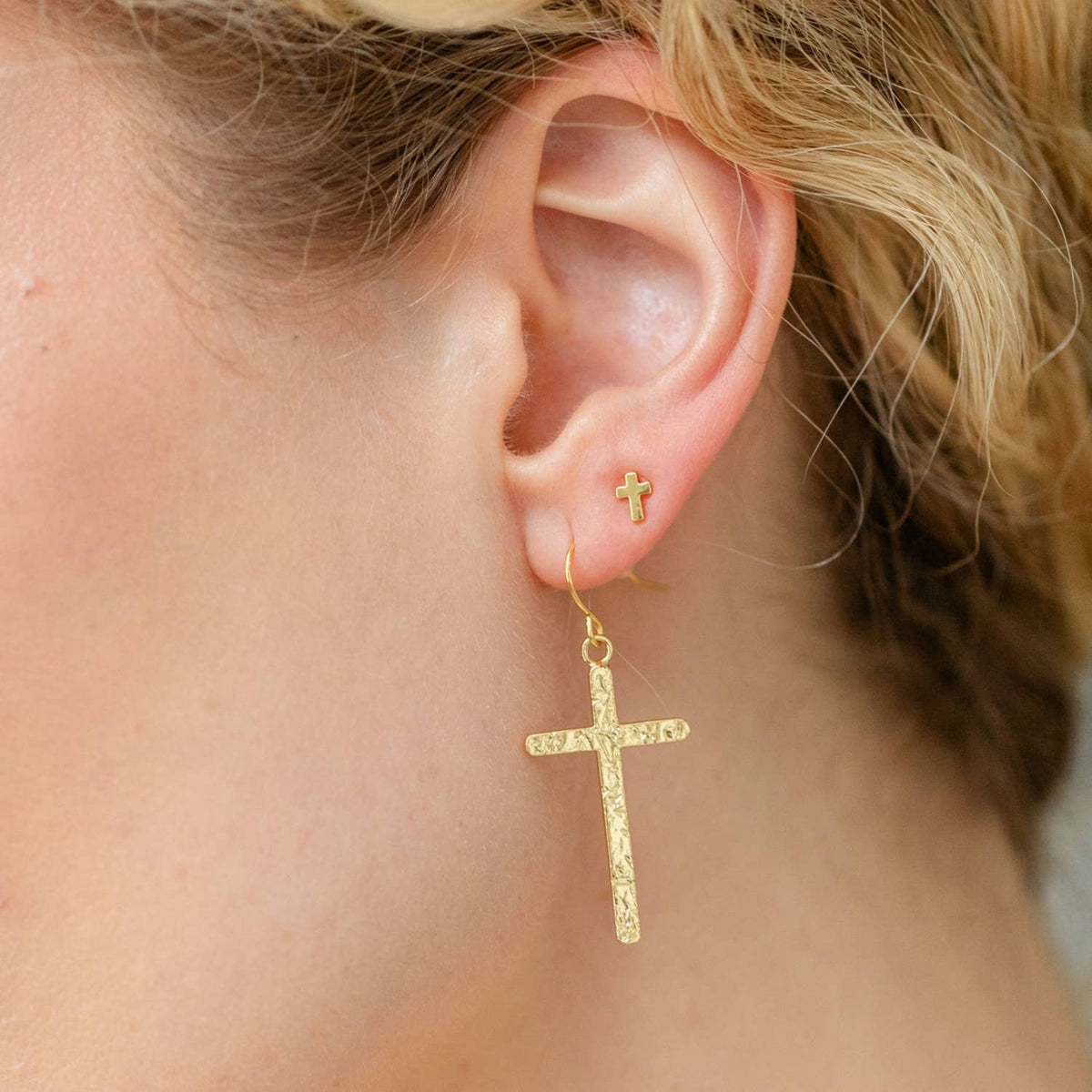 Small Cross Studs On Velvet Gift Tag